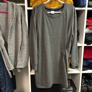 This dress is like new. I’ve worn it a couple times.